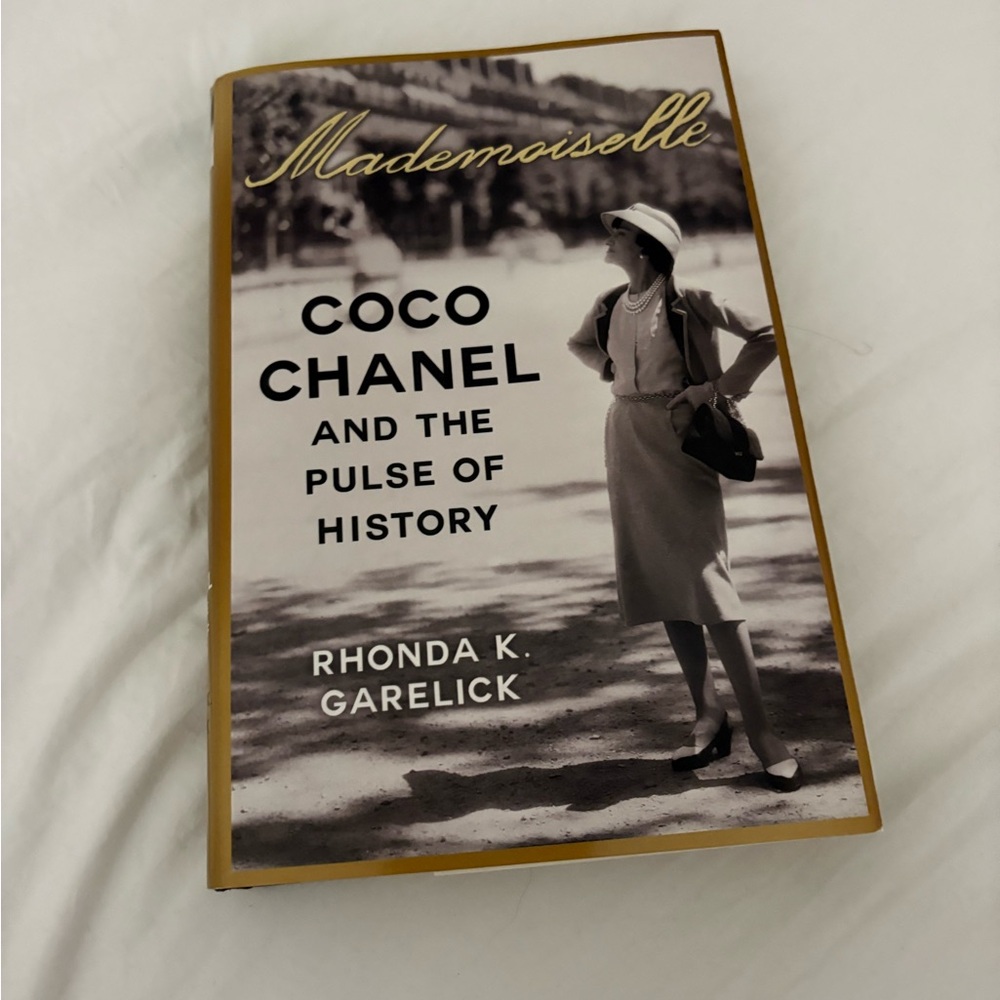 Mademoiselle Coco Chanel Book